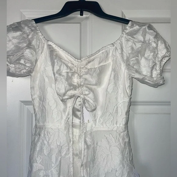 Lulu’s Bridal Mermaid Dress - Picture 2 of 5